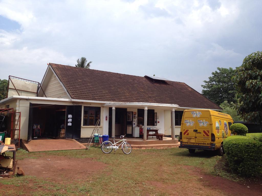 Bikeventures House Uganda Hotel Jinja Exterior photo